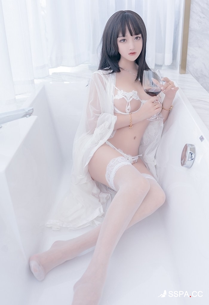 谷歌竞价推广VS SEO优化：手机壳类目营销策略深度分析