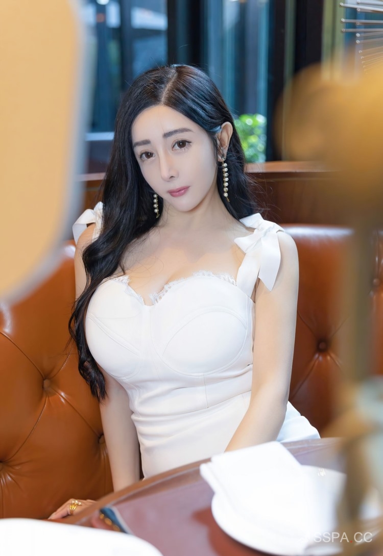 如何高效获取外贸客户资源？公域与私域流量全解析