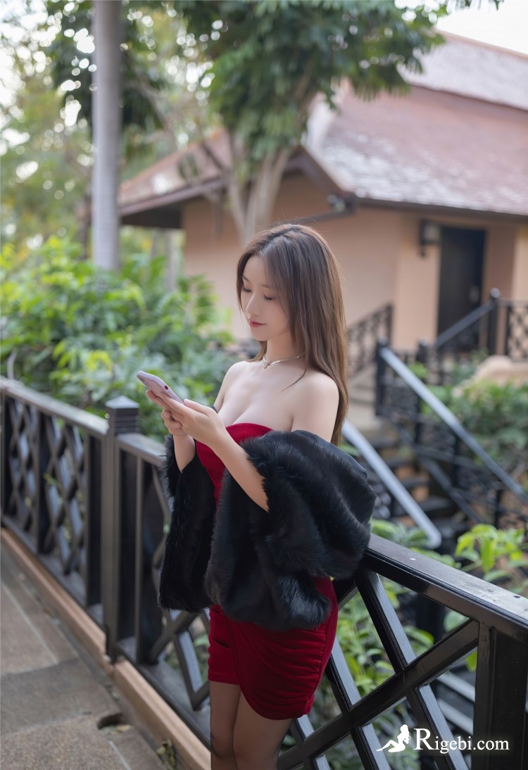 10月外贸数据点评：10月外需继续放缓，出口超预期下降