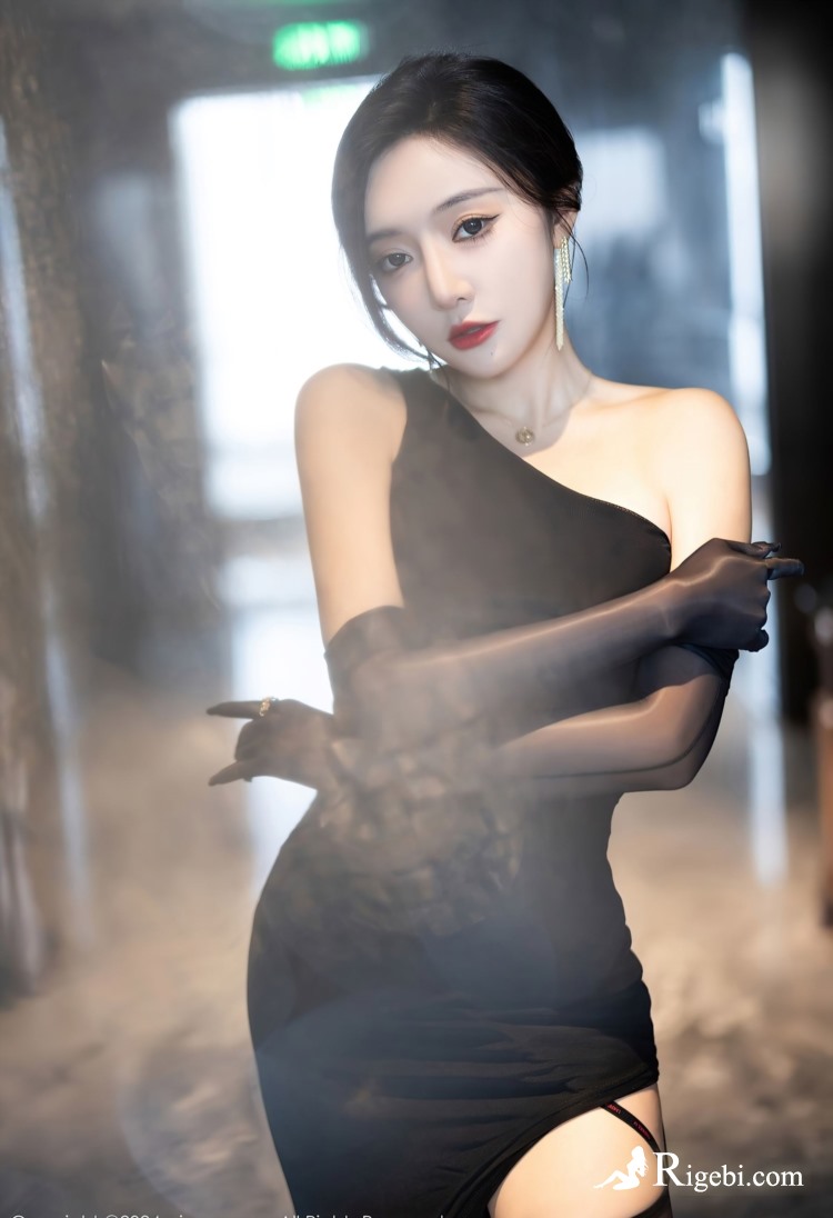 谷歌排名优化：外贸服装行业10年经验分享与推广策略