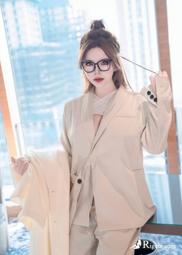 谷歌排名优化指南：外贸企业如何通过Facebook精准开发同行客户