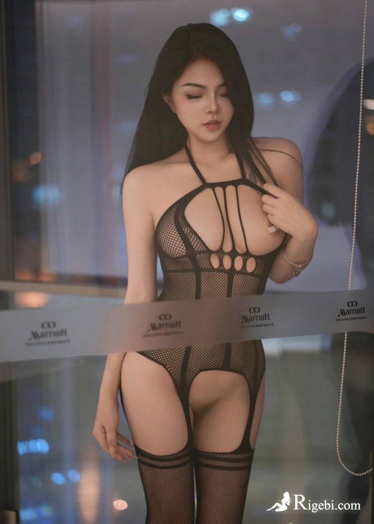 亚马逊运营核心:飞轮理论与四大平台特征解析