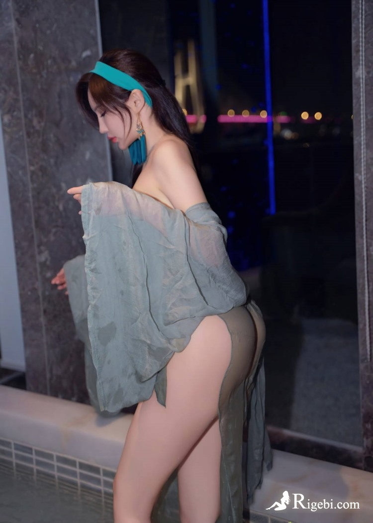 云霄化妆品打开欧美市场